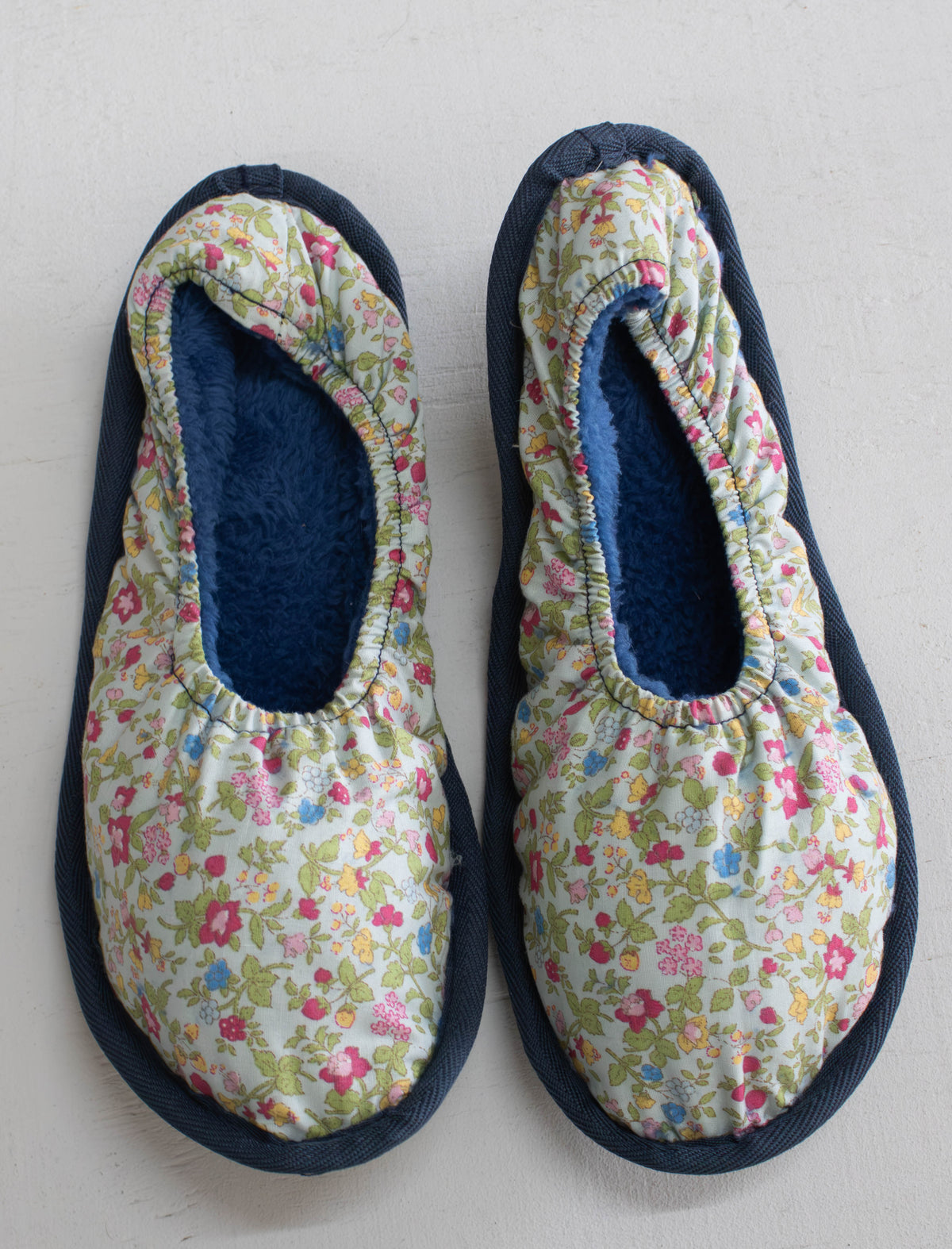 Ditsy Print Warm Fabric Slippers