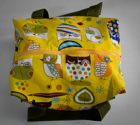 Retro Owl Print Travel Bag