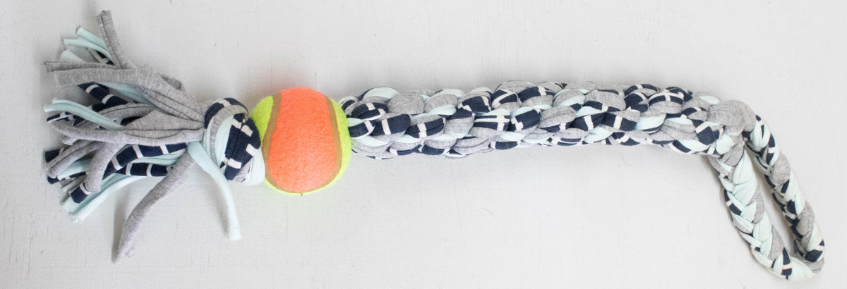 The T-Tugger Ball & Rope Toy gray & blue