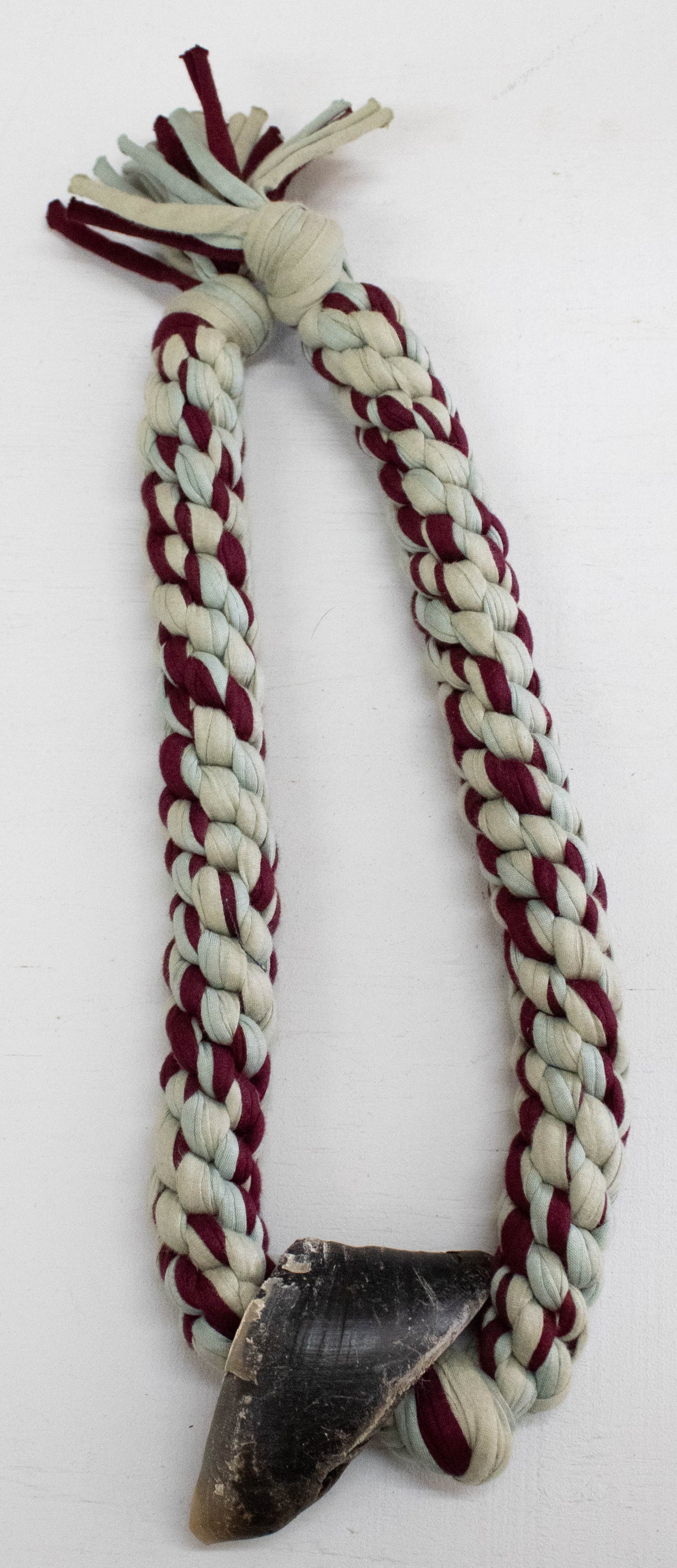 Hoof Tug & Chew red & cream