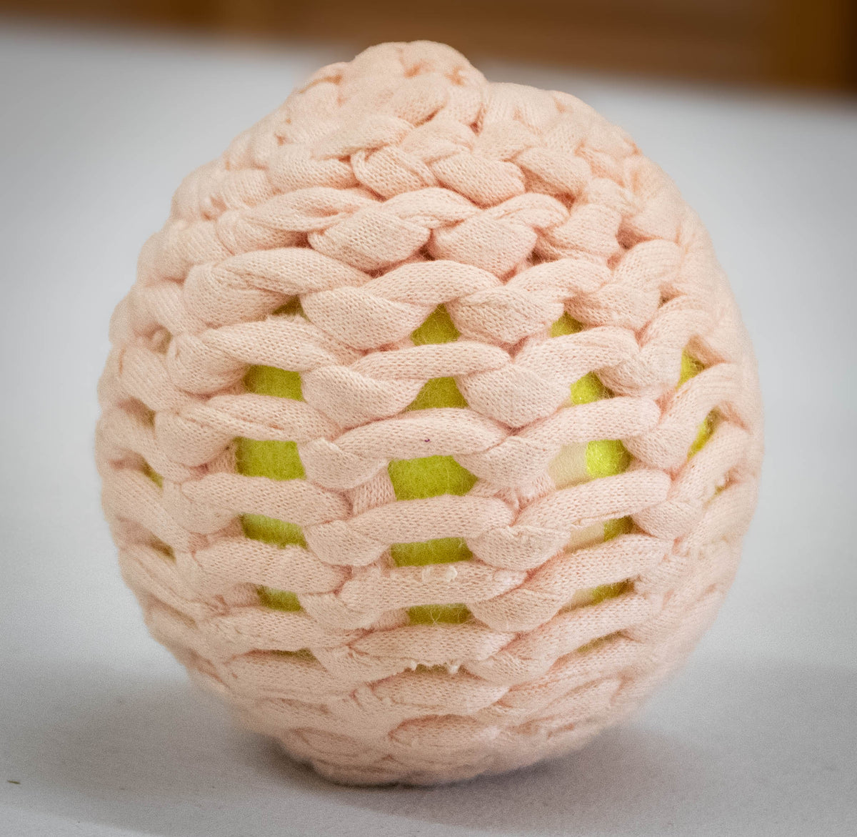Sensory Fetch Ball pink