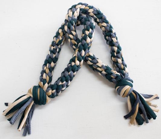 Eco-Weave Infinity Loop Tug  navy & cream
